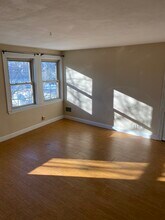 8 Wakefield Ave in Wakefield, MA - Building Photo - Building Photo