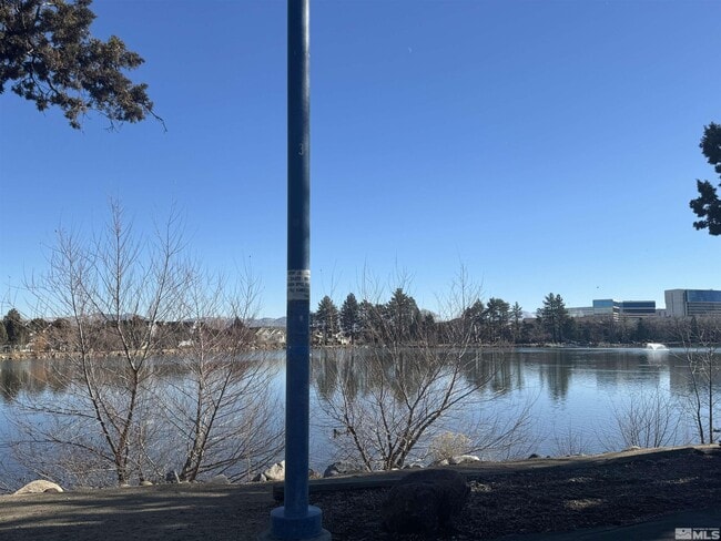 property at 2125 Lakeside Dr