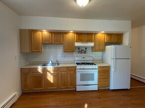 613 12th St in Union City, NJ - Building Photo - Building Photo