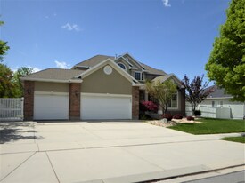 388 Draper Downs Dr in Draper, UT - Building Photo