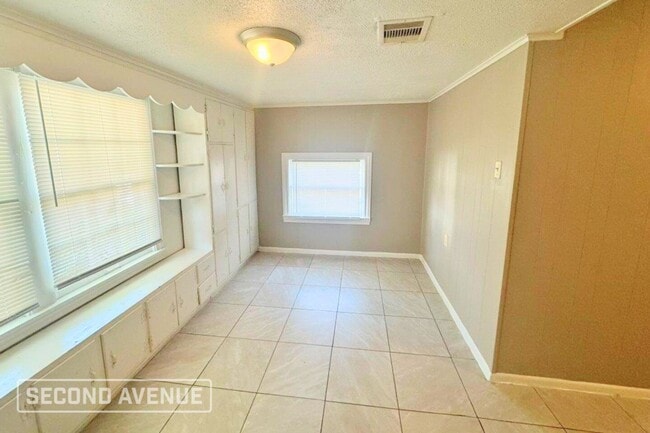 501 18th Ave N in Texas City, TX - Foto de edificio - Building Photo