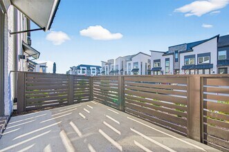 16518 Texas Hill Country Rd in Cypress, TX - Building Photo - Building Photo