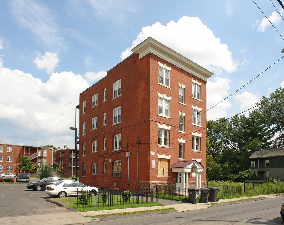 10-12 Wolcott St in Hartford, CT - Building Photo