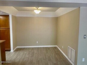 925 N College Ave in Tempe, AZ - Building Photo - Building Photo