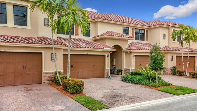 7378 NW 108th Way in Parkland, FL - Foto de edificio - Building Photo