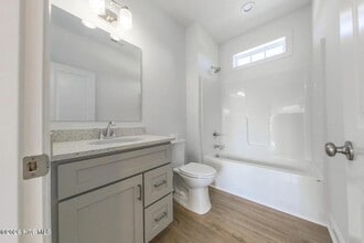 24 Crew Ct in Whiteville, NC - Foto de edificio - Building Photo