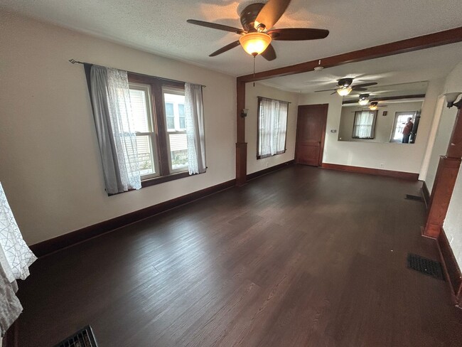 2543 Cedar St in Quincy, IL - Building Photo - Building Photo