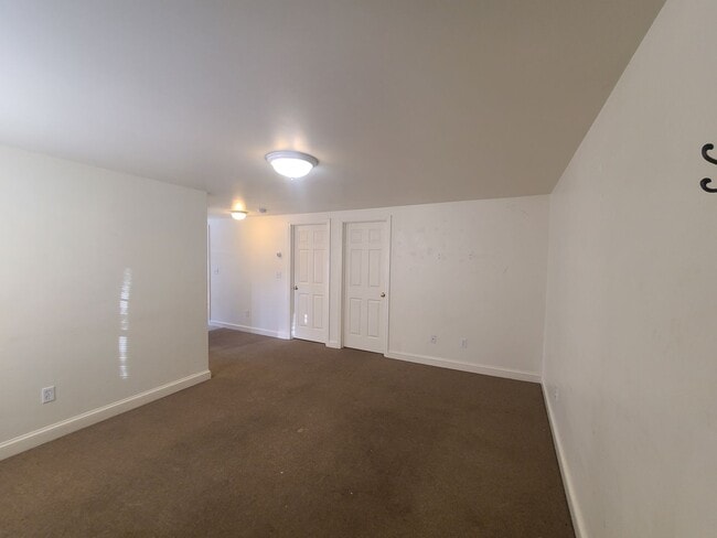 127-133 Railroad St in New Milford, CT - Building Photo - Building Photo