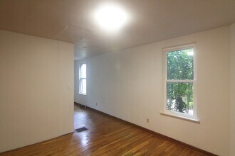 413 Lamar Ave in Pittsburgh, PA - Foto de edificio - Building Photo