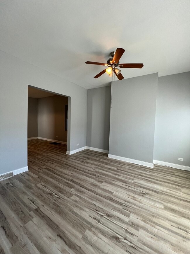 7349 S Evans Ave in Chicago, IL - Building Photo - Building Photo