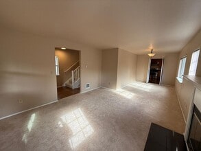 300 32nd Ave in Seattle, WA - Building Photo - Building Photo