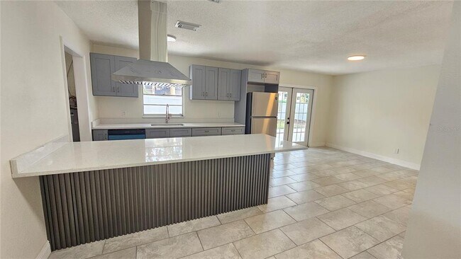 5303 W Cleveland St in Tampa, FL - Building Photo - Building Photo