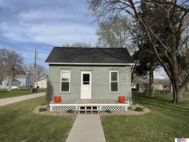 441 S Polk St in Osceola, NE - Building Photo