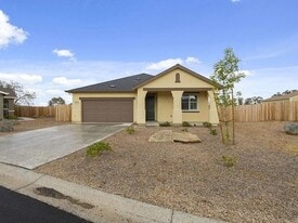 216 Raccoon Hollow Loop in Copperopolis, CA - Building Photo
