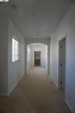 17826 Daffodil Hill St in Lathrop, CA - Building Photo - Building Photo
