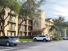 1001 SW 141st Ave in Pembroke Pines, FL - Building Photo