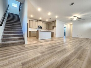 202 Doodle Ln in Hutto, TX - Building Photo - Building Photo