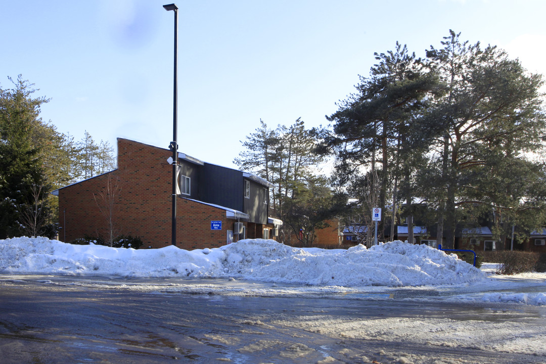 South Residence in Toronto, ON - Building Photo