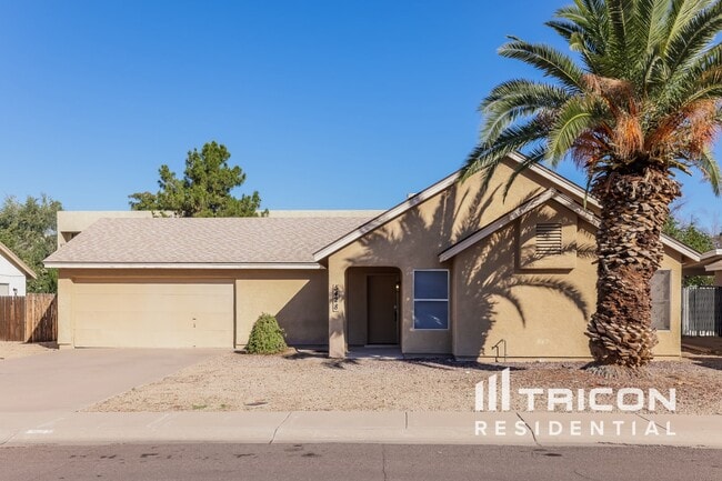 property at 5428 W Voltaire Dr