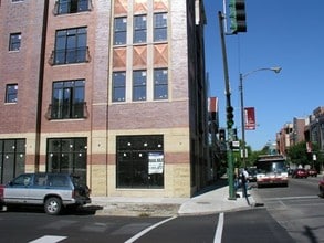 1701 W Belmont Ave in Chicago, IL - Building Photo - Building Photo