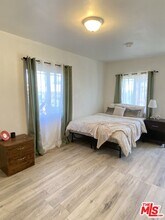 636 W 81st St in Los Angeles, CA - Building Photo - Building Photo