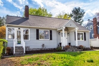 305 Quaker Church Rd in Randolph, NJ - Building Photo - Building Photo