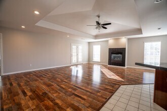 99 San Jose Dr in Springdale, AR - Building Photo - Building Photo