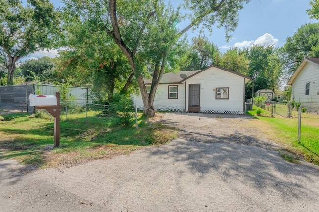 property at 1114 Blackwood Ave