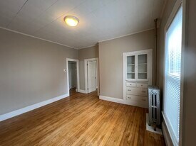 21 William St, Unit 1 in Portland, ME - Building Photo