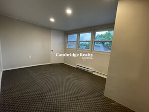 357 Cambridge St, Unit 3T in Cambridge, MA - Building Photo - Building Photo