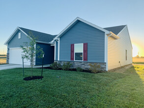 6070 Shale Crescent Dr in West Lafayette, IN - Building Photo - Building Photo