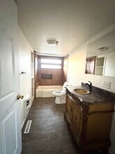 11991 S Edmondson Rd in Gentry, AR - Foto de edificio - Building Photo