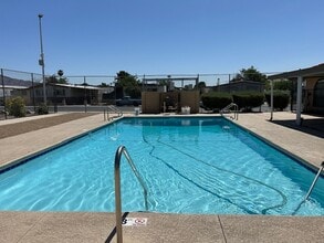 3539 Cape Cod Dr, Unit 3539 in Las Vegas, NV - Foto de edificio - Building Photo
