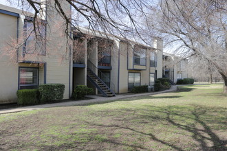 Briarwyck Apartments in Dallas, TX - Building Photo - Building Photo