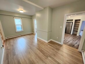 309 Duke St W in Saint John, NB - Building Photo - Building Photo