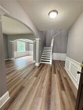950 Mill Creek Ave in Canton, GA - Foto de edificio - Building Photo