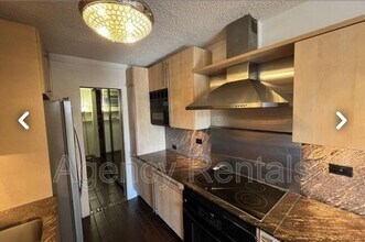 2092 Kuhio Ave. in Honolulu, HI - Building Photo - Building Photo