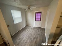 1201 E 43rd St photo'