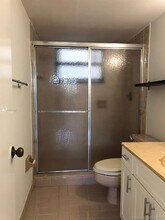 7300 Wayne Ave-Unit -404 in Miami Beach, FL - Building Photo - Building Photo