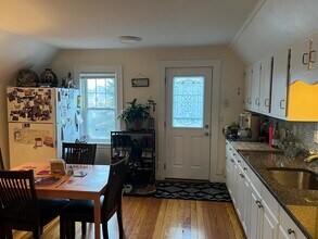 97 Massachusetts Ave, Unit 3 in Arlington, MA - Building Photo - Building Photo