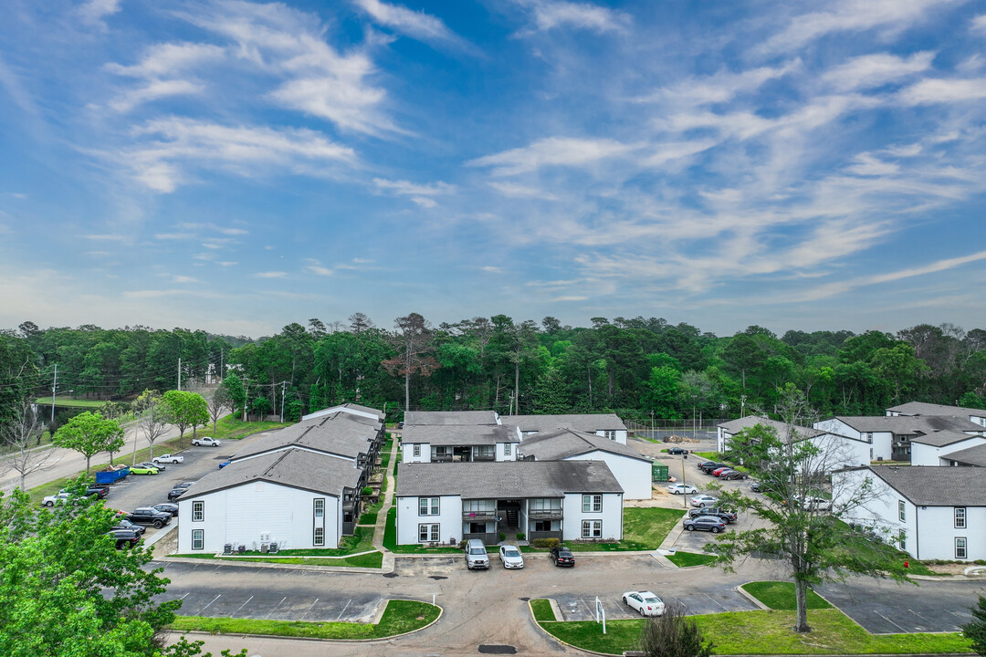 Trails at Northpointe in Jackson, MS - Building Photo