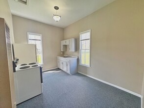 315 Jefferson St in Warrensburg, MO - Building Photo - Building Photo