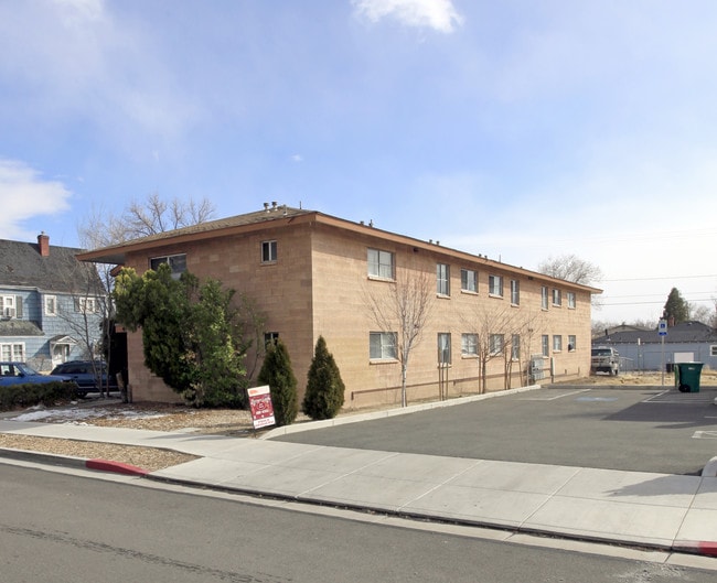 444 Cheney St in Reno, NV - Foto de edificio - Building Photo