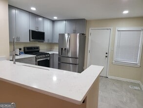 887 Bridgewater St SW in Atlanta, GA - Building Photo - Building Photo