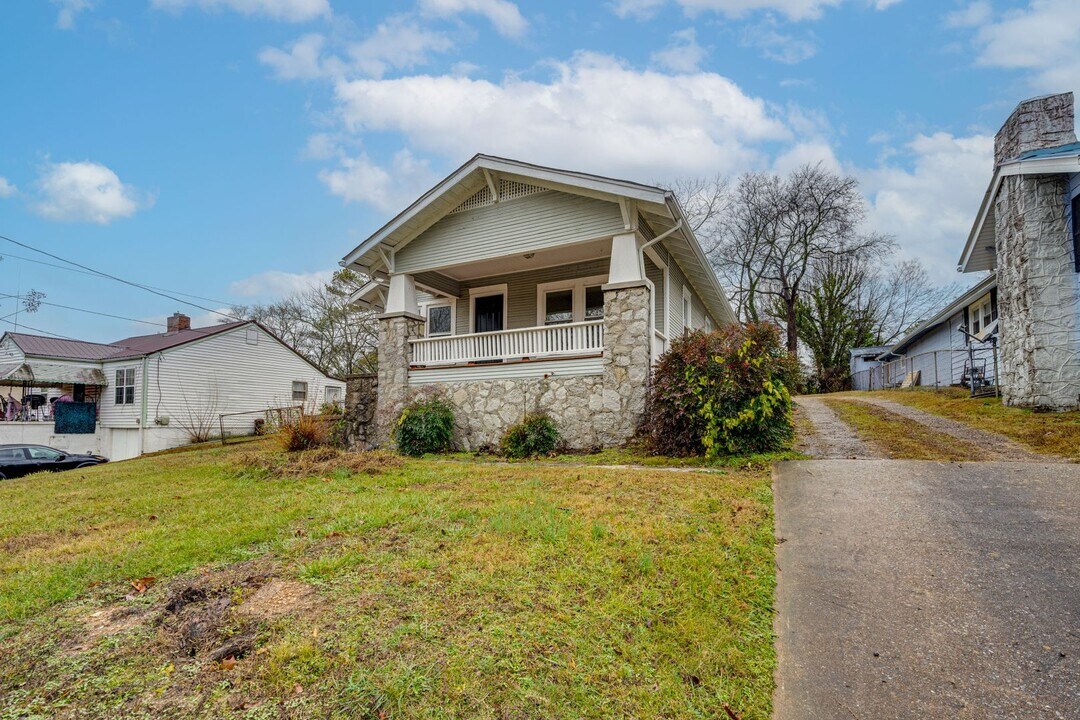 209 N Germantown Rd in Chattanooga, TN - Building Photo