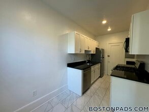 100 Kilsyth Rd in Boston, MA - Foto de edificio - Building Photo