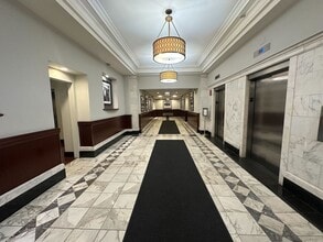 40 E 9th St in Chicago, IL - Building Photo - Building Photo