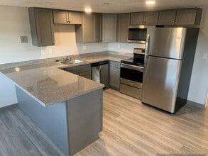 43 Willow St, Unit 2 in Fitchburg, MA - Building Photo - Building Photo