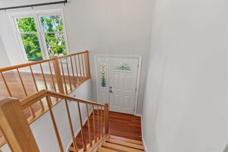 147 Majestic Dr in Lombard, IL - Building Photo - Building Photo