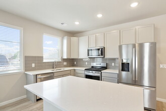 1320 Hoyt St in Lakewood, CO - Building Photo - Building Photo